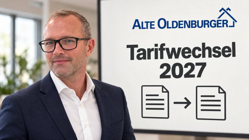 Ferdinand Steiner neben einer Grafik zum Tarifwechsel bei der Alten Oldenburger.